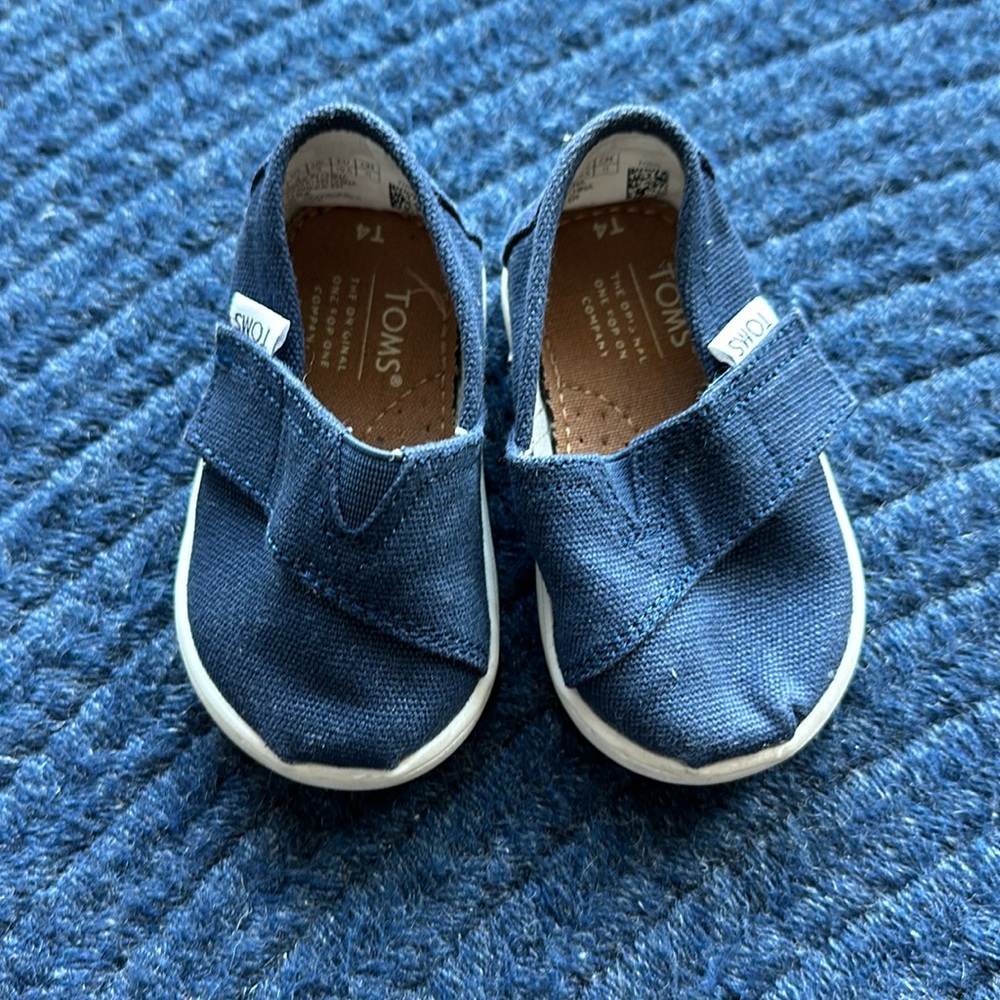 Toms baby size 4t navy blue